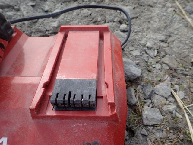 326731-13 HILTI Circular saw