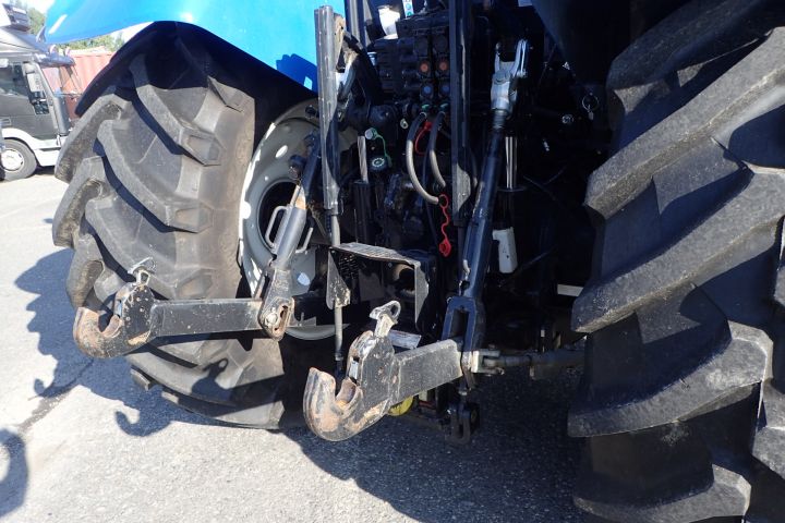 354443-15 New Holland T7.185 with Q66 loader