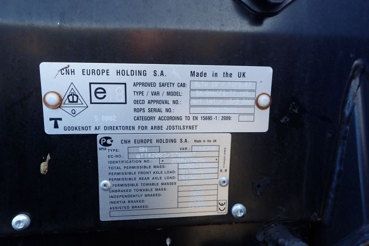 354443-17 New Holland T7.185 with Q66 loader