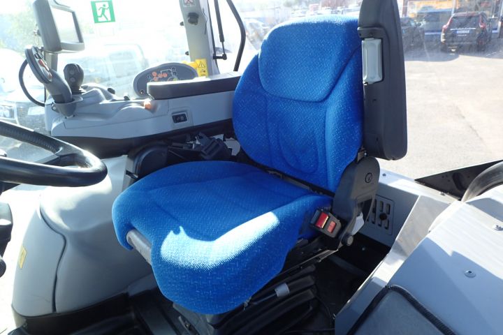 354443-23 New Holland T7.185 with Q66 loader