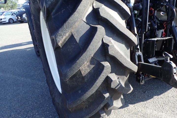 354443-38 New Holland T7.185 with Q66 loader
