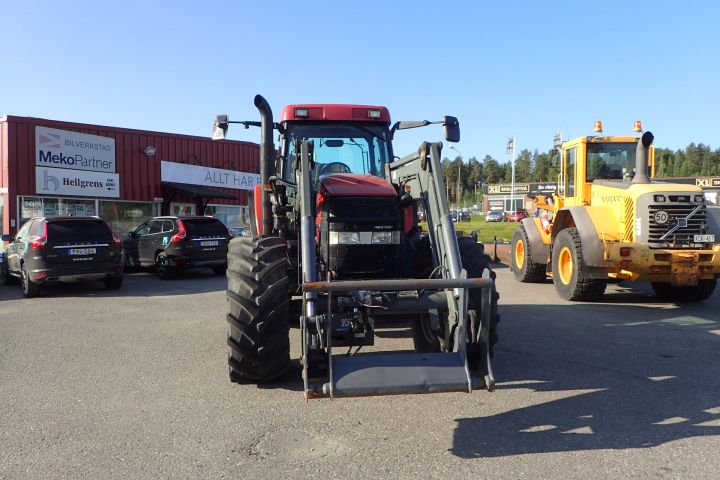 354444-8 Case IH Maxxum MX150 with loader