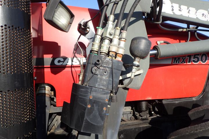 354444-14 Case IH Maxxum MX150 with loader