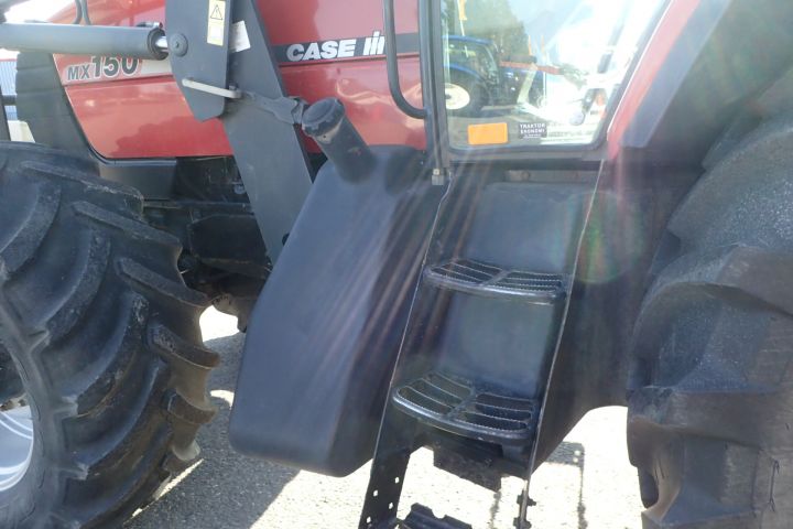 354444-19 Case IH Maxxum MX150 with loader
