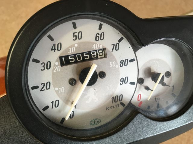 396675-6 Moped Peugeot Trekker