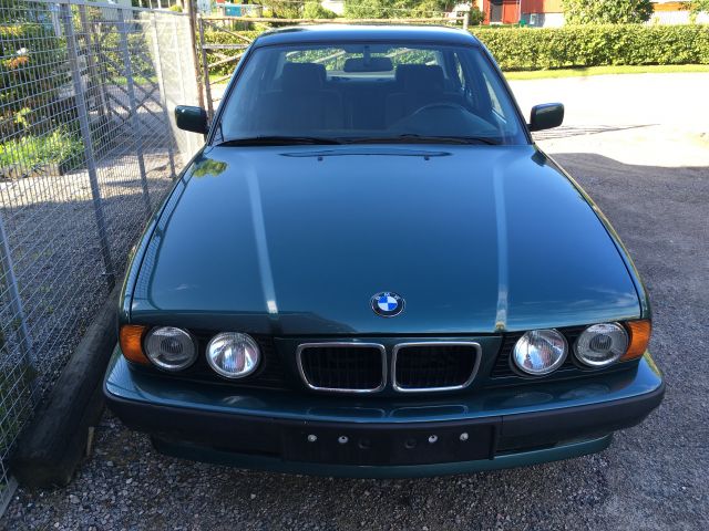 396757-2 BMW 520 i 1995   42000 km