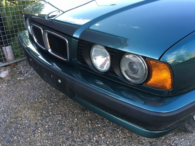 396757-3 BMW 520 i 1995   42000 km