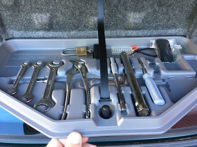 396757-17 BMW 520 i 1995   42000 km