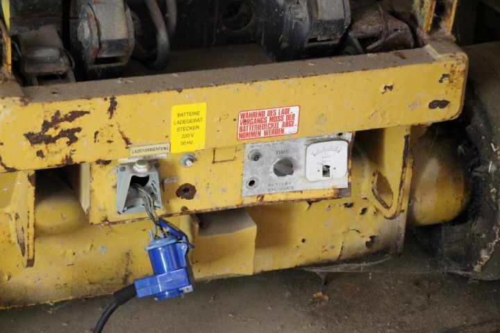 392882-5 Saxlift Grove SM3158E