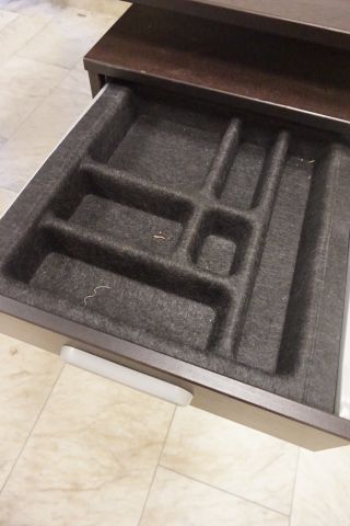 396868-4 Skrivbord i vinkel