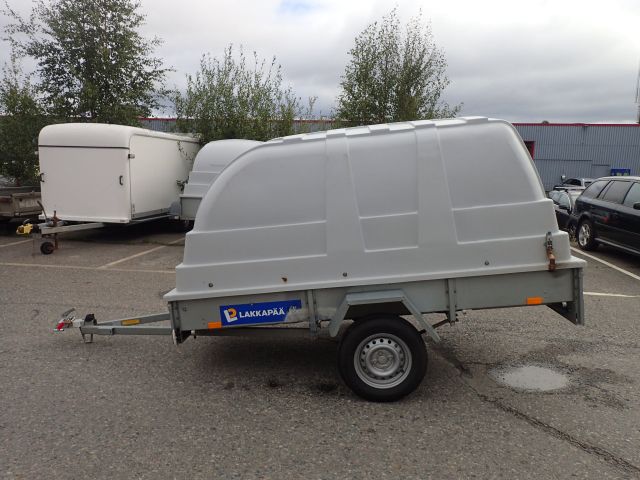 403695-8 Kåpsläpvagn Majava -13 WPU249
