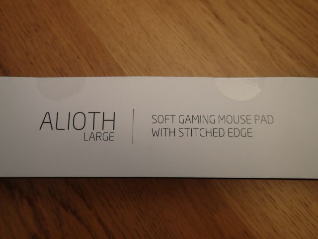 261253-7 NEW QPAD Gaming Mouse and Mionix Mouse Pad