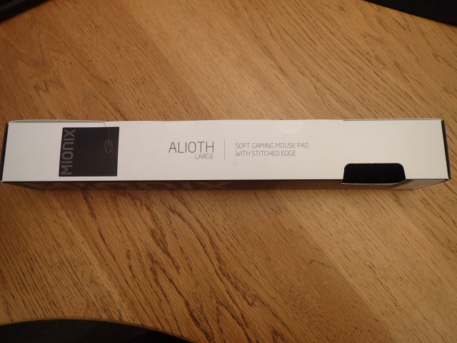 261253-6 NEW QPAD Gaming Mouse and Mionix Mouse Pad