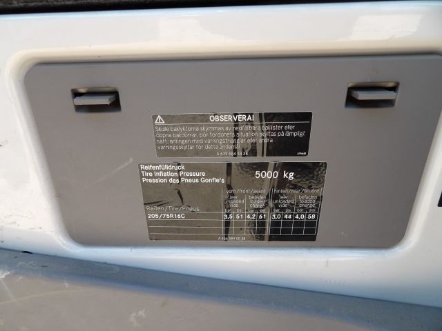 379502-10 VW Crafter with crane -15