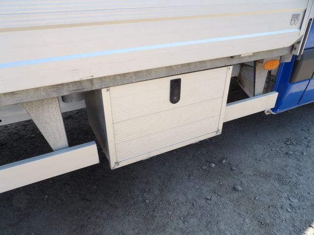 379502-34 VW Crafter with crane -15