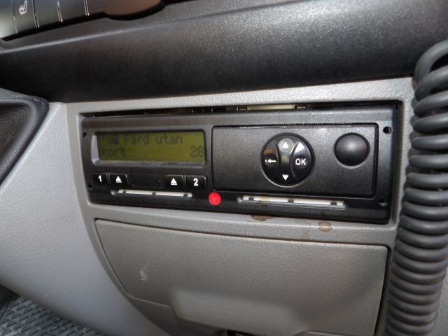 379502-50 VW Crafter with crane -15