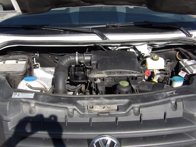 379502-55 VW Crafter with crane -15