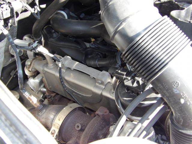 379502-57 VW Crafter with crane -15