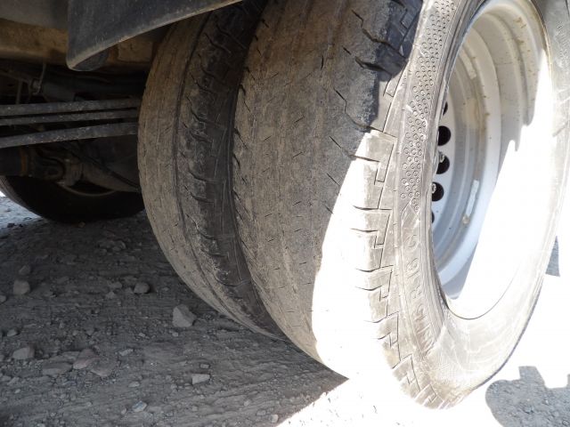 379502-60 VW Crafter with crane -15