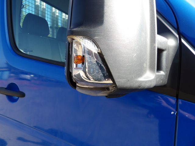 379502-64 VW Crafter with crane -15