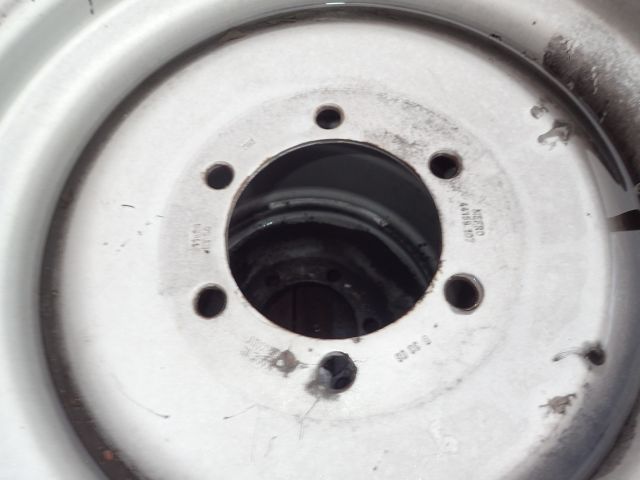 407141-3 Entreprenaddäck på fälg