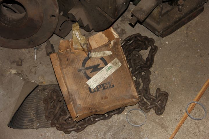 407287-4 Everything in the shelf