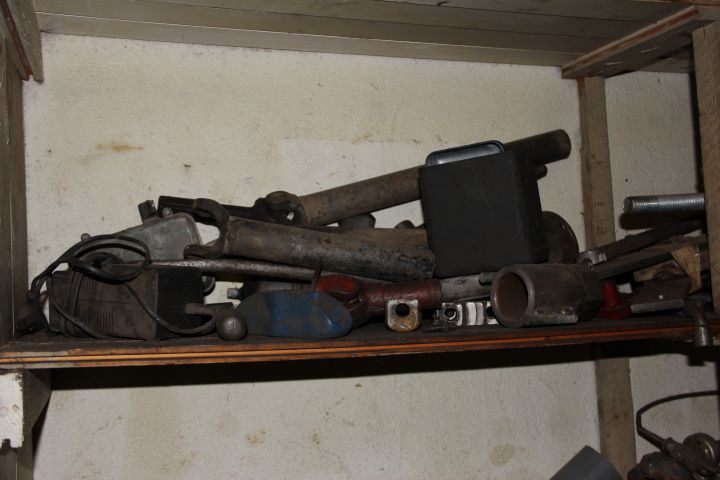 407287-7 Everything in the shelf