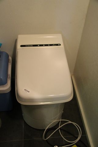 387145-1 Elektrisk toalett Cinderella