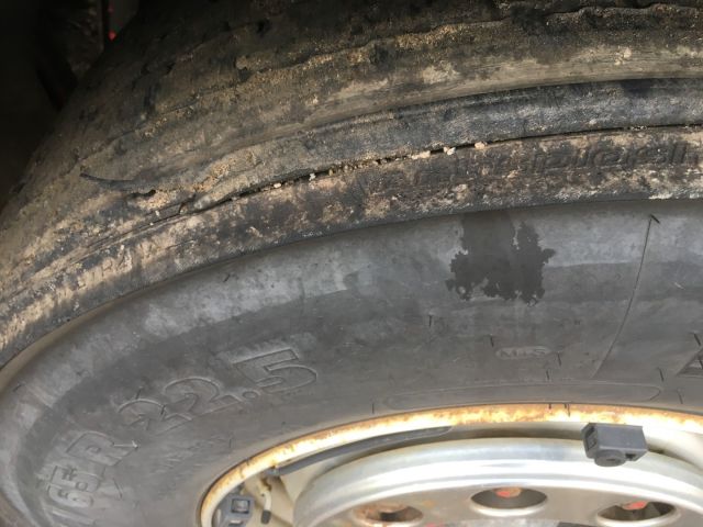 403669-7 VOLVO FH12 6 * 2 with tipping flap and Palfinger crane. ROR493