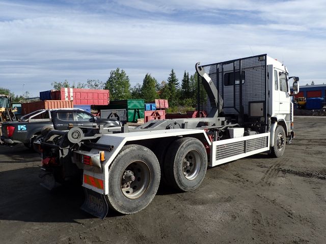 407160-5 SCANIA R143 Lastväxlare Reg:BZD290