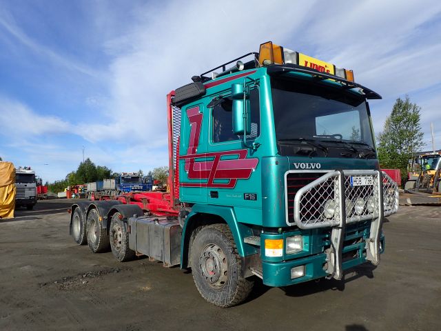 407161-3 VOLVO F16 Lastväxlare Reg: HDB738