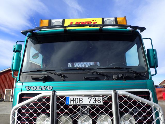 407161-28 VOLVO F16 Lastväxlare Reg: HDB738