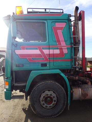 407161-29 VOLVO F16 Lastväxlare Reg: HDB738