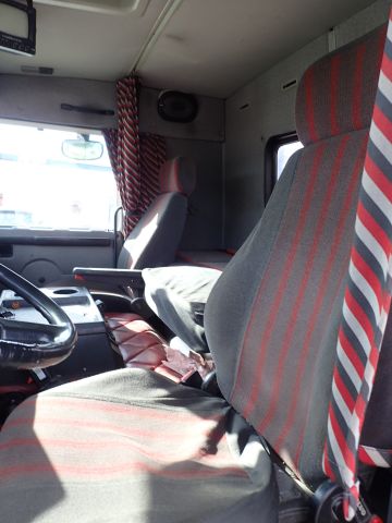 407161-66 VOLVO F16 Lastväxlare Reg: HDB738