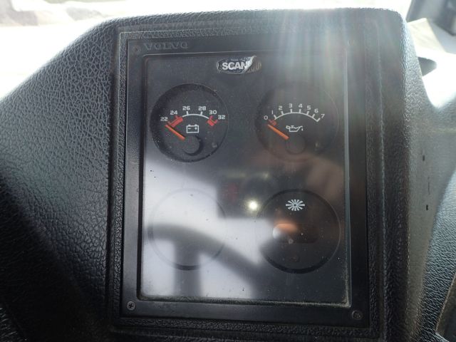 407161-69 VOLVO F16 Lastväxlare Reg: HDB738