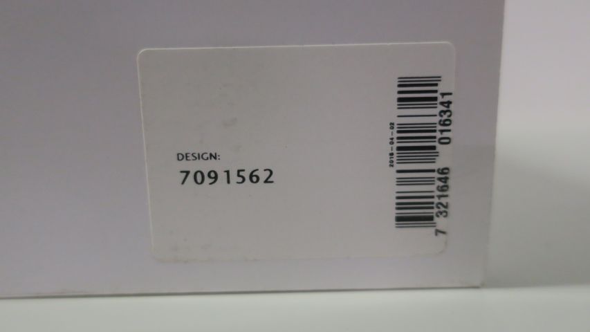 389883-3 Kosta Boda Karaff Guardian Angel