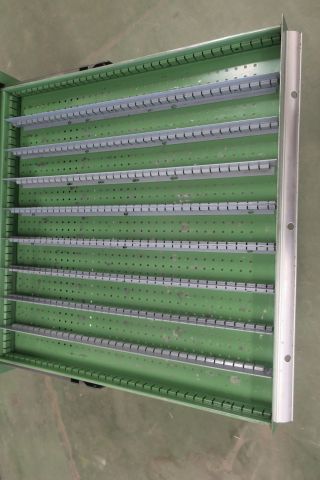 397541-13 Listaskåp