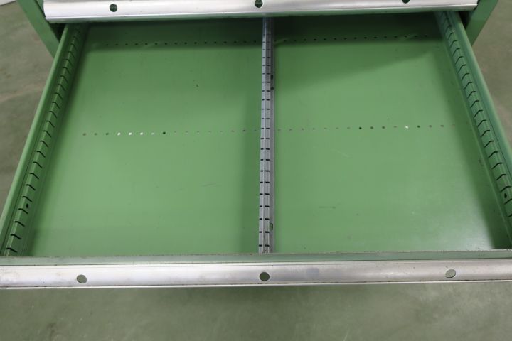 397541-14 Listaskåp