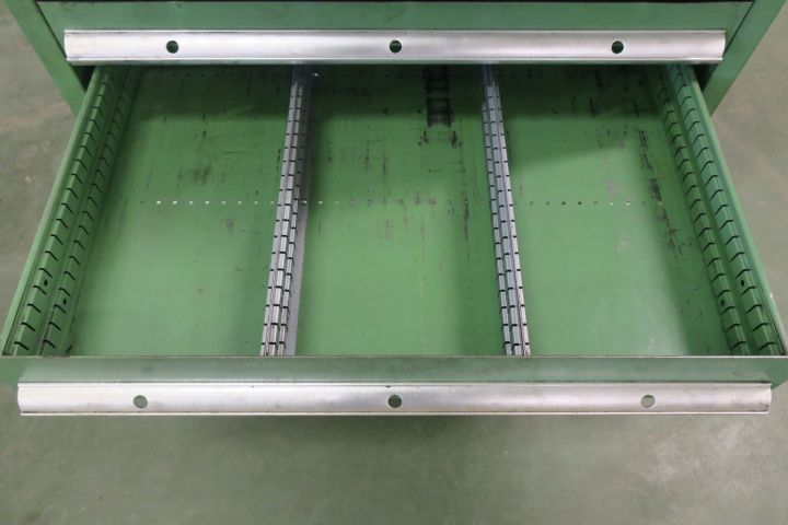 397541-15 Listaskåp