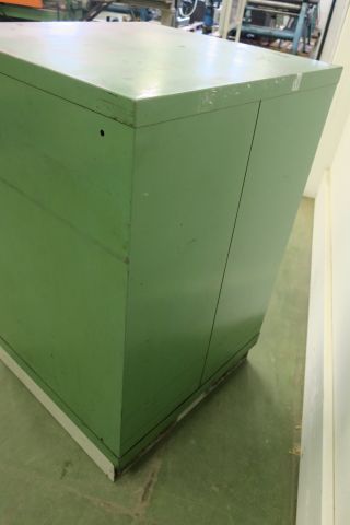 397541-19 Listaskåp