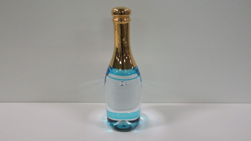 389864-1 Kosta Boda Celebrate champagne blå