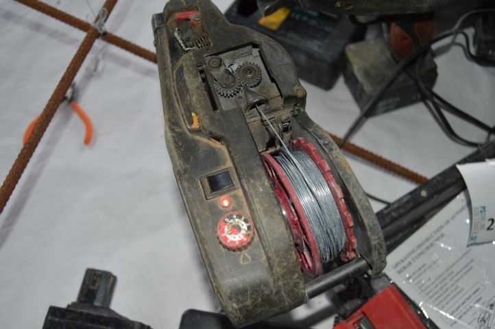 294700-7 2 pc Tying gun