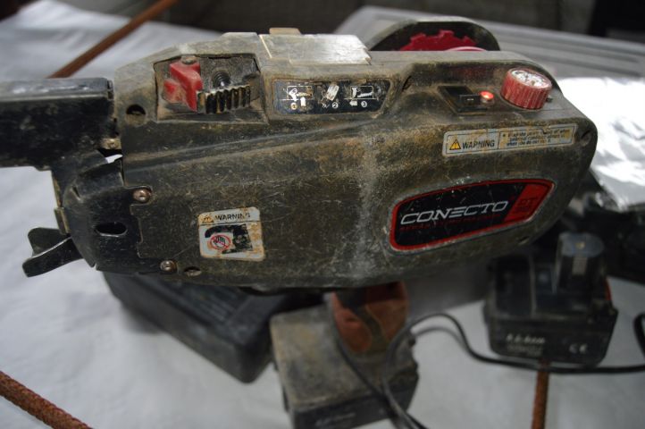 294700-9 2 pc Tying gun