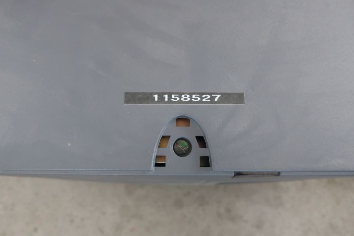 310293-4 2 projectors from Barco Graphics.