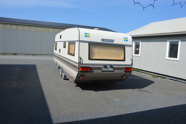 408118-4 CABBY 562 DLX -1988