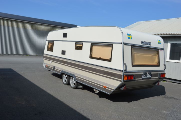 408118-5 CABBY 562 DLX -1988