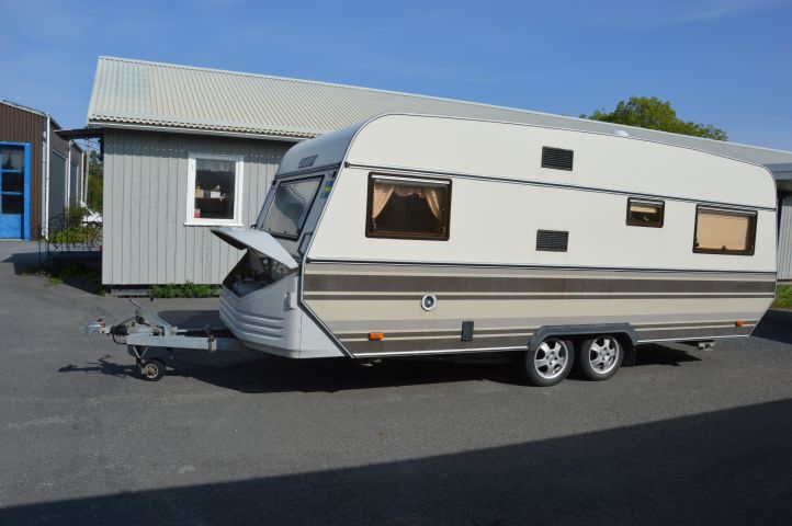 408118-8 CABBY 562 DLX -1988