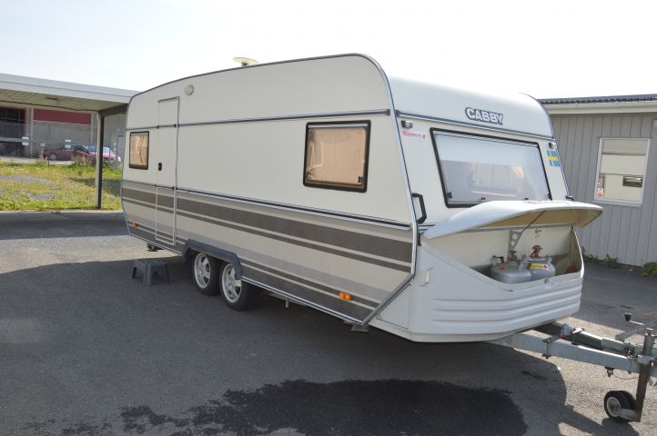 408118-13 CABBY 562 DLX -1988