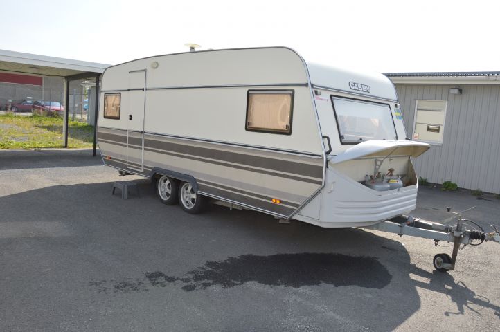 408118-14 CABBY 562 DLX -1988