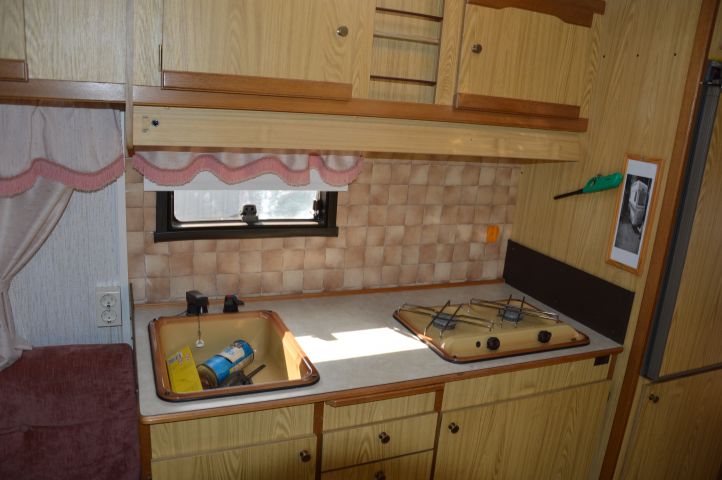 408118-18 CABBY 562 DLX -1988